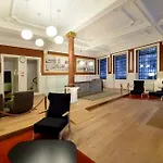 מלון Emaj Boutique