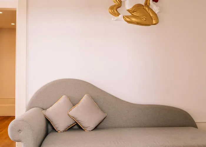 Emaj Boutique Hotel 4*