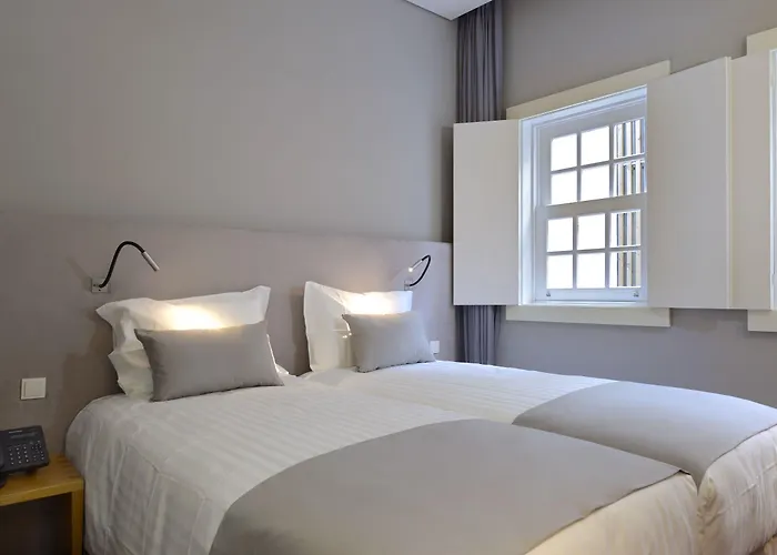 Emaj Boutique Hotel 4*