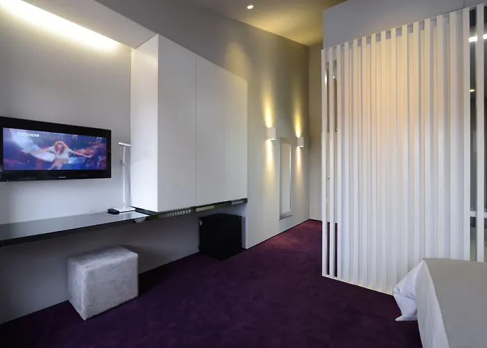 Hotel Emaj Boutique 4*