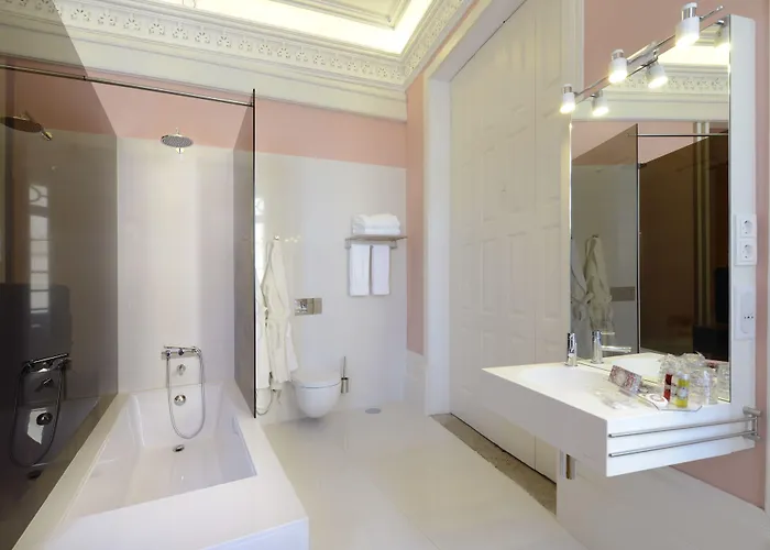 Emaj Boutique ギマランイス