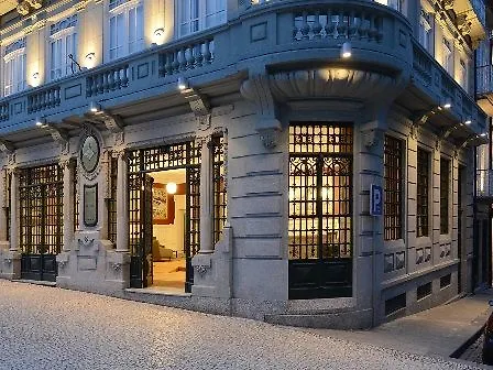 Emaj Boutique Hotel 4*